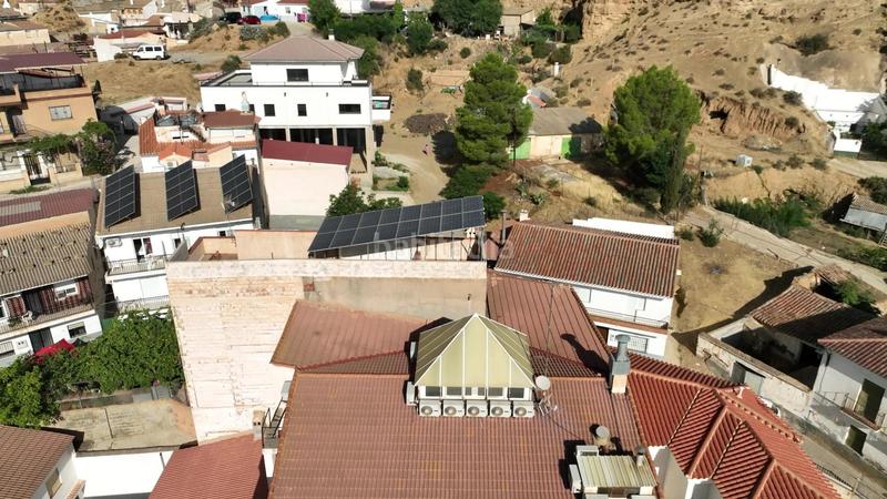 Foto c9a5a0dc-8a5a-41be-8129-78c88a108d9c. Edificio en calle san antonio (bañ) 10 oportunidad única! venta de hostal rural en la cara norte de sierra nevada en Cortes y Graena