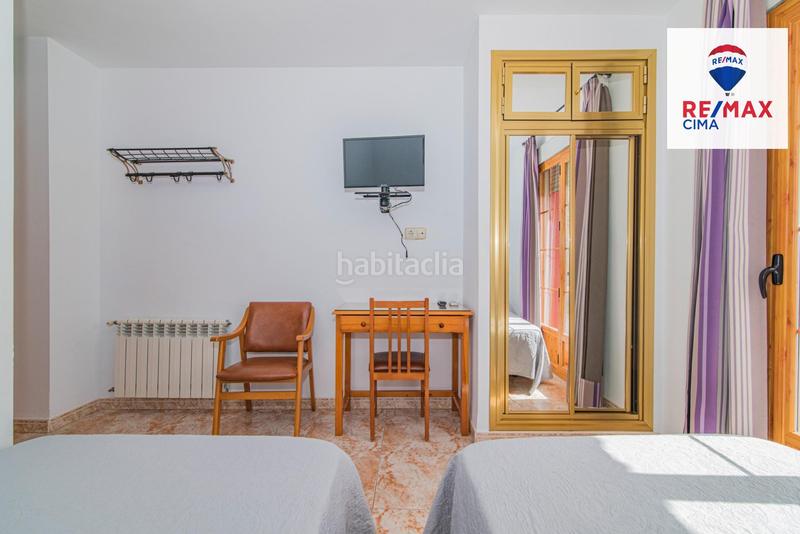 Foto ec2e9c8c-c3bc-4d36-b65f-d5899a38e6f0. Edificio en calle san antonio (bañ) 10 oportunidad única! venta de hostal rural en la cara norte de sierra nevada en Cortes y Graena