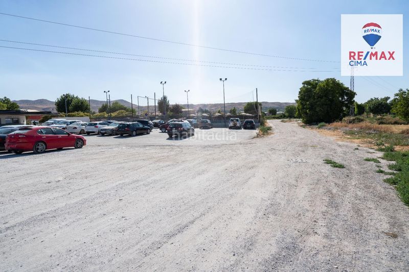 Foto cc245e5f-a9f1-4746-826d-d4365559a693. Terreny residencial a Baza
