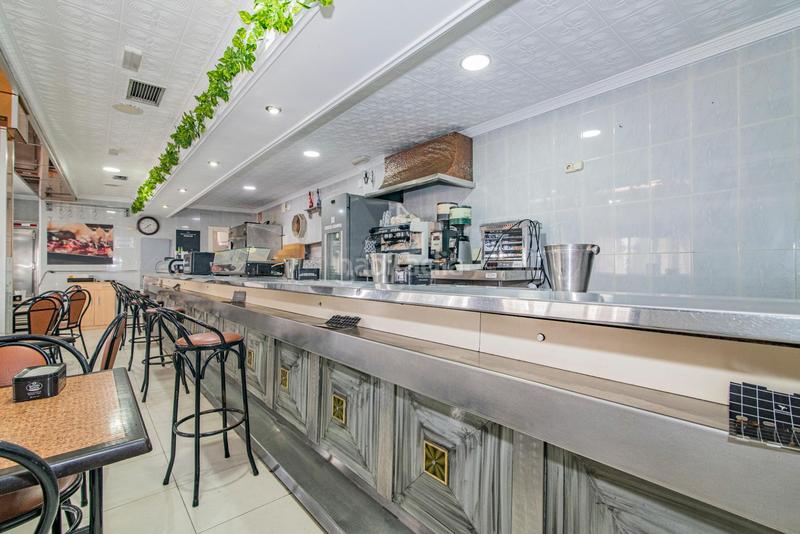 Foto 5f4ed52a-46e9-4c3c-8bd5-f5f3b1392191. Local comercial en federico garcia lorca 52 oportunidad! bar en Huétor Tájar