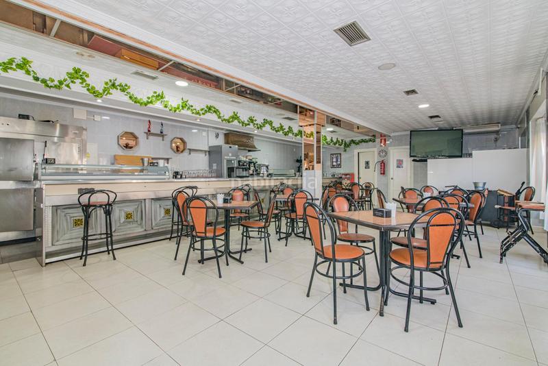 Foto c5133727-4b62-4031-8daf-9eee3bf54549. Local comercial en federico garcia lorca 52 oportunidad! bar en Huétor Tájar