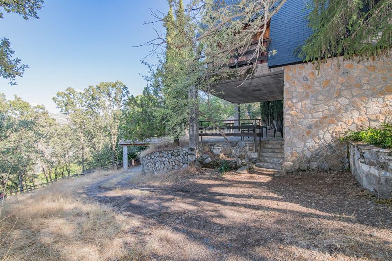 Foto 0da9bf19-d8eb-4b0f-81e9-6a3c099d6db9. Casa  en sierra nevada con gran capacidad y potencial de rentabilidad en Güéjar Sierra