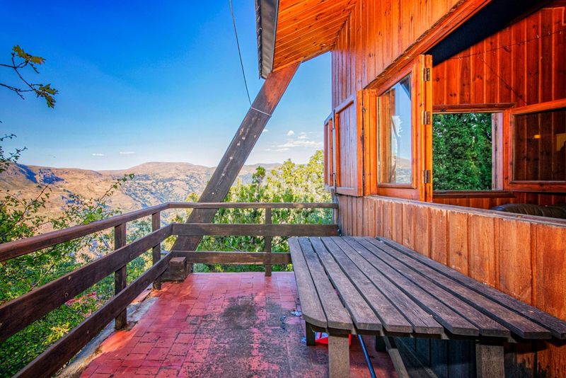 Foto 6715a084-3aed-4908-80b0-f22eca0fbf7d. Casa  en sierra nevada con gran capacidad y potencial de rentabilidad en Güéjar Sierra