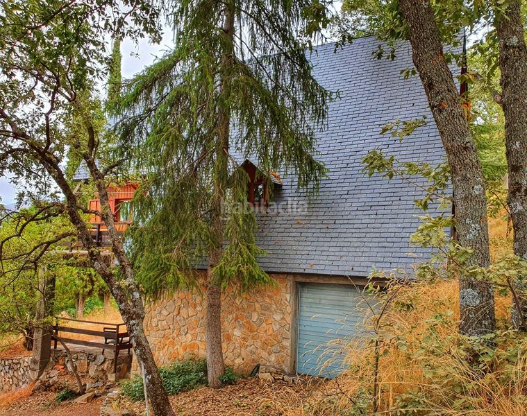 Foto 860d5fd1-cb6b-4435-a34f-3b31c9f11a8d. Casa  en sierra nevada con gran capacidad y potencial de rentabilidad en Güéjar Sierra