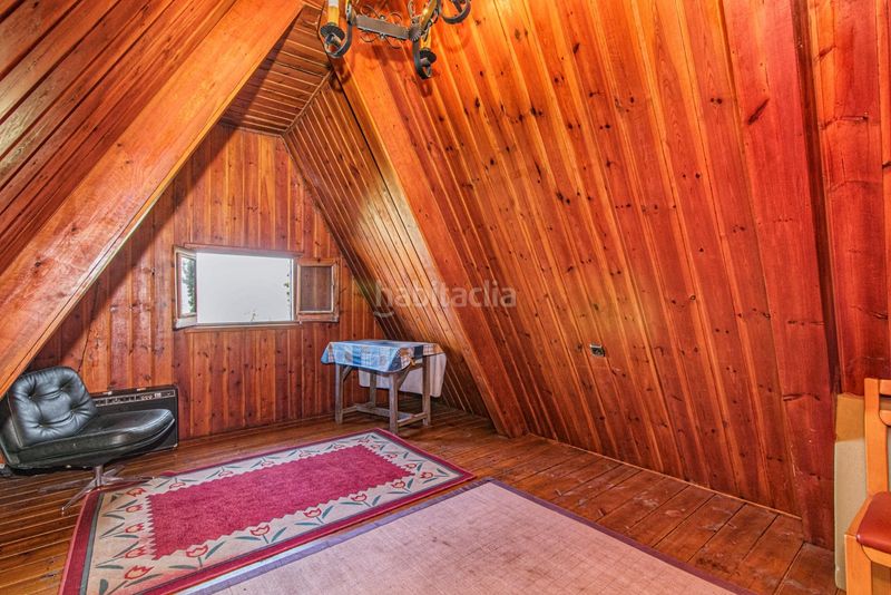 Foto e221bdf2-f127-41b2-ab73-6ed43dfca1c9. Casa  en sierra nevada con gran capacidad y potencial de rentabilidad en Güéjar Sierra