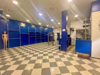 Lloguer Local Comercial  Santiago lopez. Se alquila local en atarfe