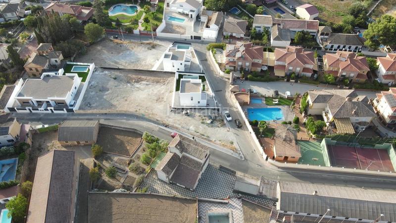 Foto 132f96e8-dc9e-4236-828c-45bc417dda48. Terreno residencial oportunidad única para inversores y constructoras en la zubia! en Zubia (La)