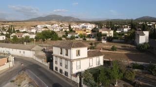 Terreny residencial a La Zubia Ciudad. Oportunidad única para inversores y constructoras en la zubia!