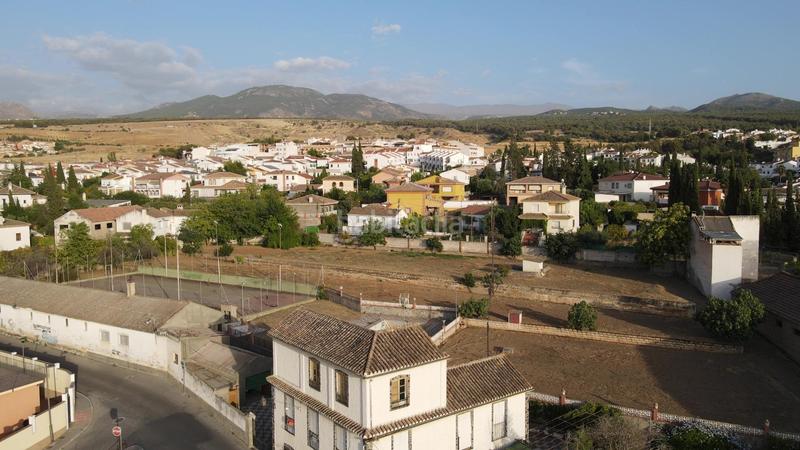 Foto 89ead7c4-8f9a-4ab1-adbb-47c38a8b2ba3. Terreno residencial oportunidad única para inversores y constructoras en la zubia! en Zubia (La)