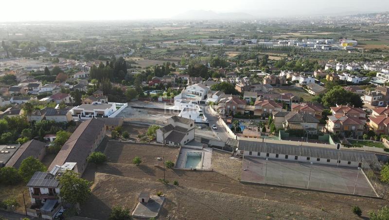 Foto a32e5fd6-0476-4fbc-9e40-6661f864bc5f. Terreno residencial oportunidad única para inversores y constructoras en la zubia! en Zubia (La)