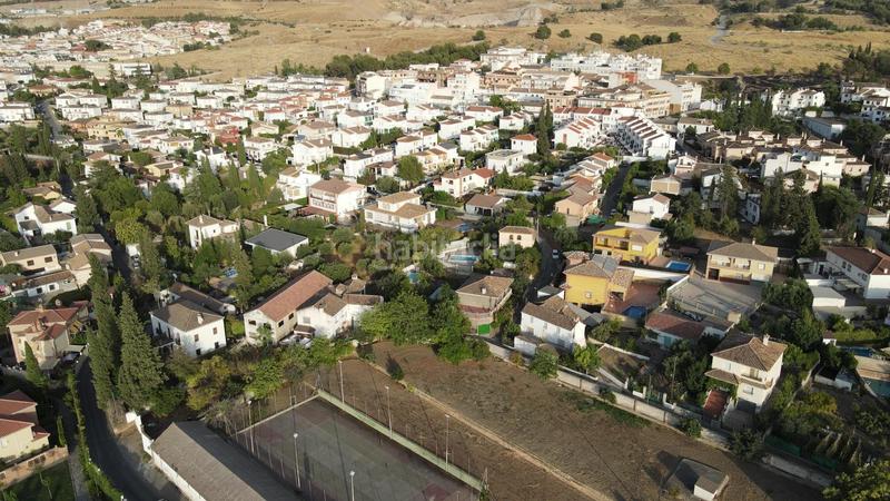 Foto b71c990b-f4d8-4125-8005-2bf6aa7b86c1. Terreno residencial oportunidad única para inversores y constructoras en la zubia! en Zubia (La)