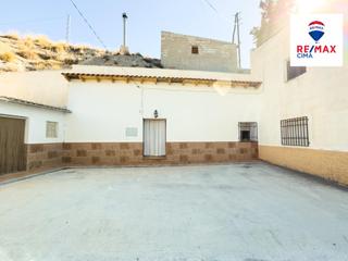 Masía  San marcos. Casa cueva con cueva para animales o restaurar
