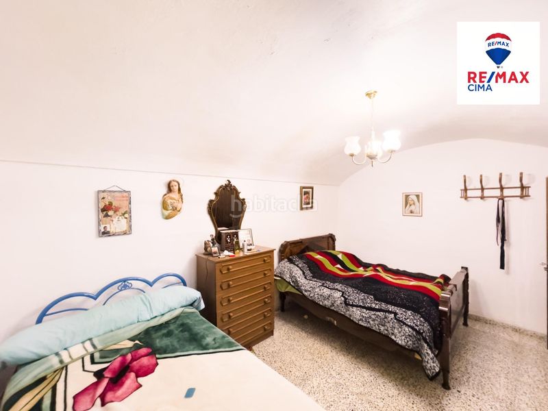 Foto e7b109b3-5046-437b-9766-bc864aefe8a4. Masia amb aparcament a Benamaurel