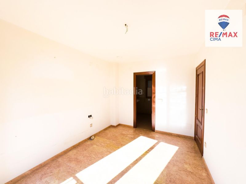 Foto b8b97819-851c-467b-9296-038b9e31ec26. Piso  zona el control en Benamaurel