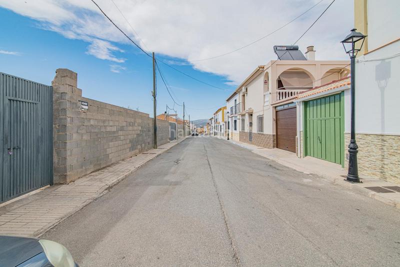 Foto 20b656cf-d477-4b8a-aa97-4d17fef72401. Terreny residencial a calle nivar 40 a Moraleda de Zafayona