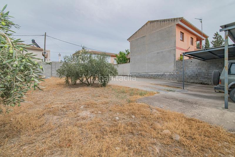 Foto a473be46-8226-4bbd-86fa-7672aad5f6bd. Terreny residencial a calle nivar 40 a Moraleda de Zafayona