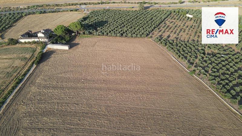 Foto 1f359370-51e7-4f77-b99c-5d3597ceb270. Finca rústica a extrarradio 178 a Polideportivo Alhendín