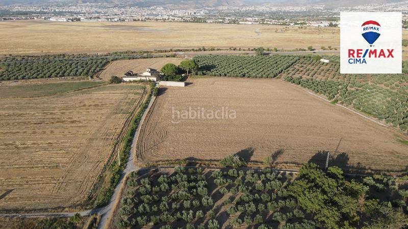 Foto 871021d3-b57d-4766-885e-39495fa8c0e0. Finca rústica a extrarradio 178 a Polideportivo Alhendín