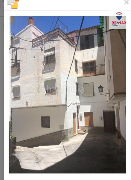 Foto 1f6d86a1-cd1c-4aad-a036-d30080102616. Piso  en la plaza de zujar en Zújar