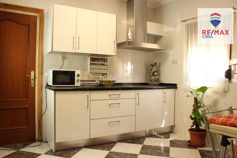 Foto 86a3b1fa-b062-438b-8f5e-8d67283c3378. Casa pareada casachalet pareado en Atarfe