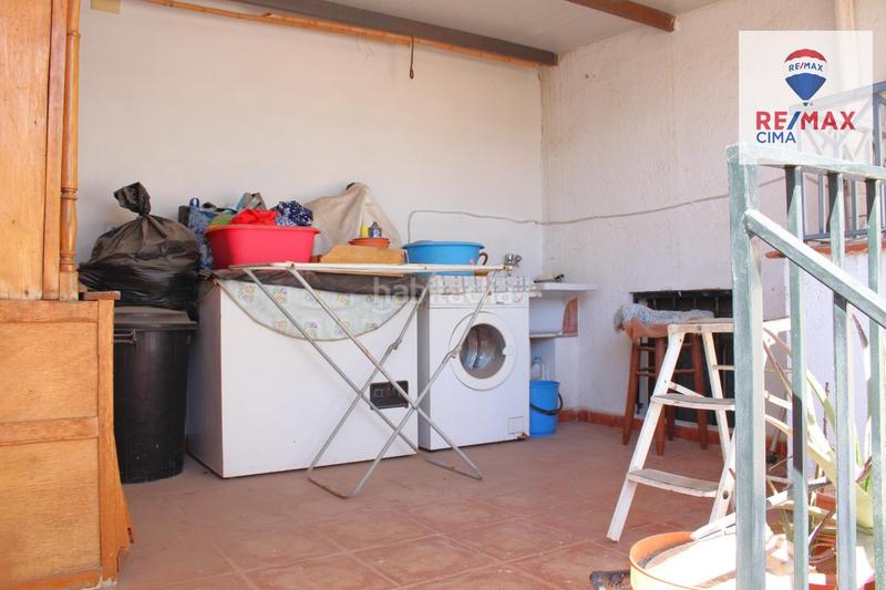 Foto b87bfb80-ccbe-4599-8856-be003e77b48f. Casa pareada casachalet pareado en Atarfe