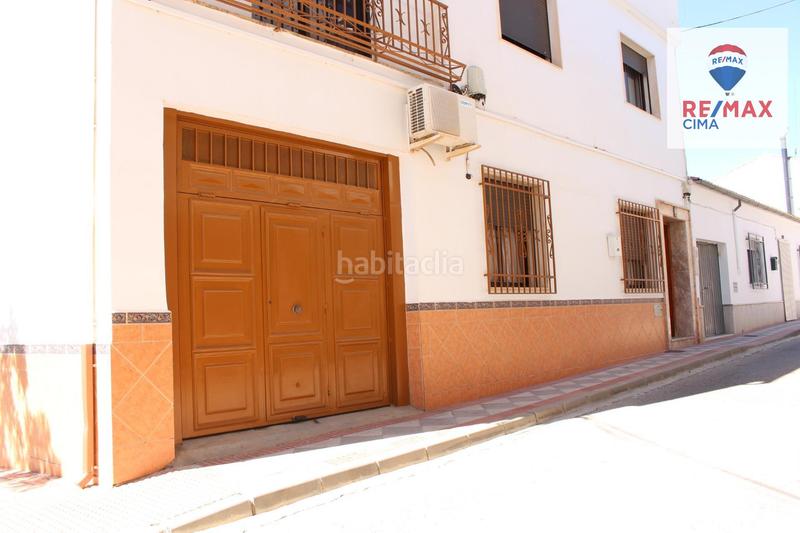 Foto bd3f6ce4-8e70-4385-b778-dae65d2d306a. Casa pareada casachalet pareado en Atarfe