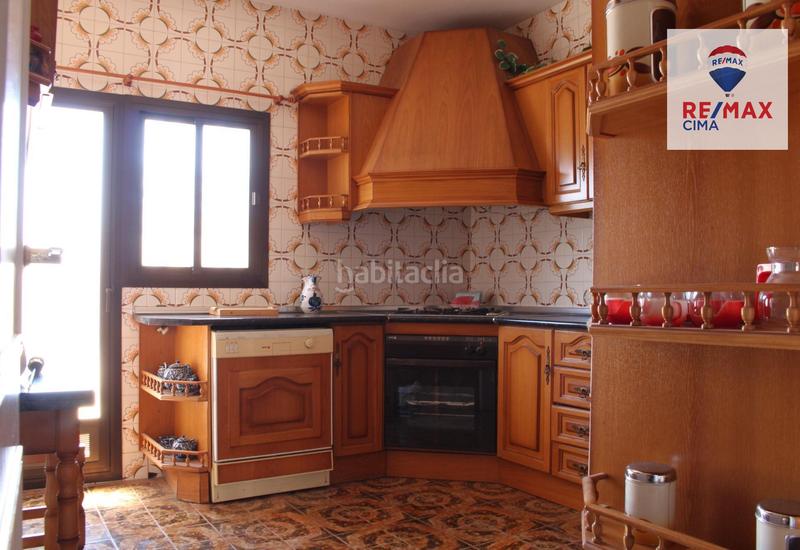 Foto d1d0173a-0eef-4f1e-b56c-f5f94a584411. Casa pareada casachalet pareado en Atarfe