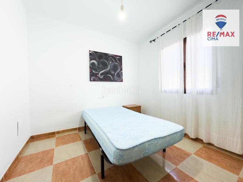 Foto a08e5d21-3183-4bf7-a33e-b579fcac1b0f. Casa adossada amb calefacció aparcament a Zújar