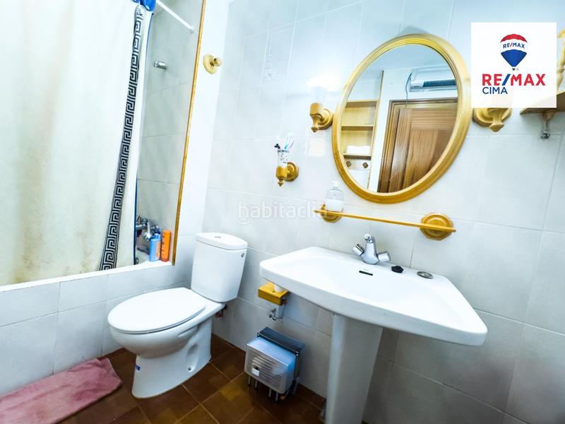 Foto aa27f004-6b36-4e4b-a976-8f443cde980a. Casa se vende casa y apartamento independiente baza en Cúllar