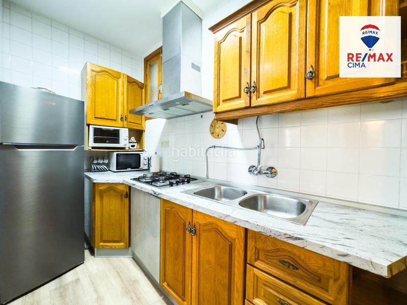 Foto b92a2067-683b-4a01-98a8-a3f8b6ed2ea3. Casa se vende casa y apartamento independiente baza en Cúllar