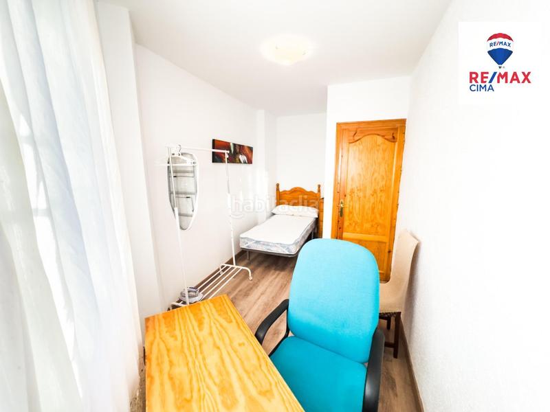 Foto d35e80b3-4b8b-475b-a2a7-7f41d399cf5b. Casa se vende casa y apartamento independiente baza en Cúllar