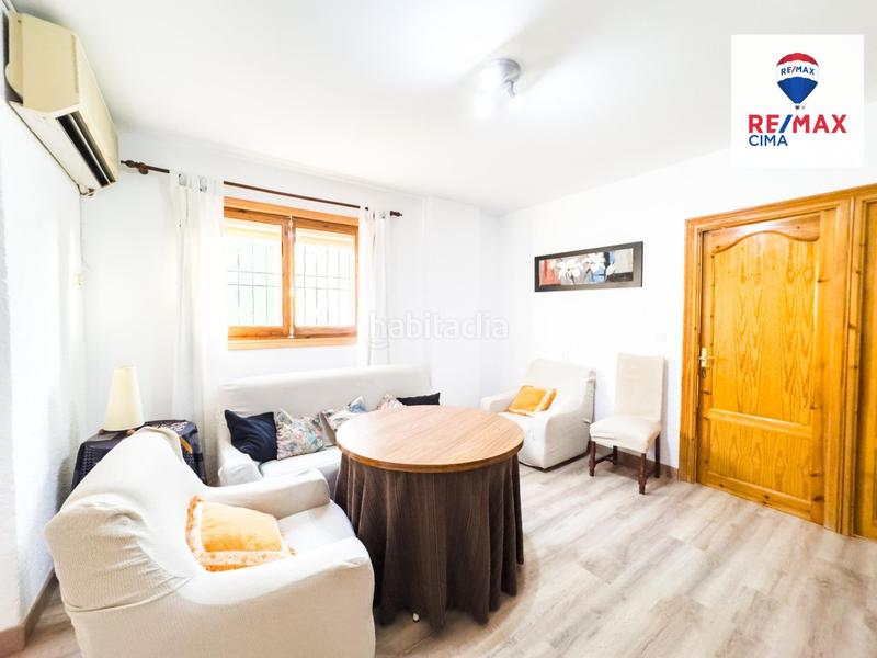 Foto d59c911d-537c-473f-96f2-4c59eb9470bf. Casa se vende casa y apartamento independiente baza en Cúllar