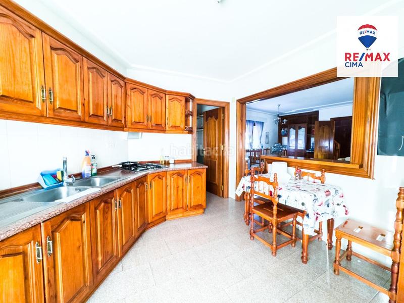 Foto d7d44020-7584-43b7-8ea8-eb09d6b65480. Casa se vende casa y apartamento independiente baza en Cúllar
