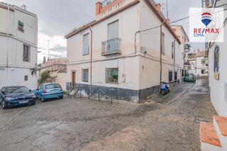 House in Almona albayzin 5. Vive la magia del albaicín en este carmen con historia y encanto