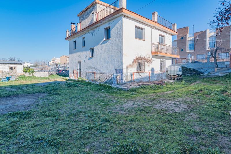 Foto f4fd4b0a-01af-4d18-aede-aaf9e65d15e4. Casa  con terreno en gojar!! en Gójar