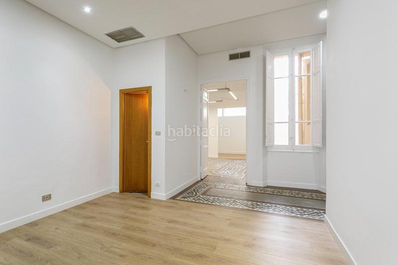 Foto 2a021455-0dfe-4629-bd9d-4e8e15250a4d. Piso en gran via de colon 29 piso 297 m2 en gran via en Granada