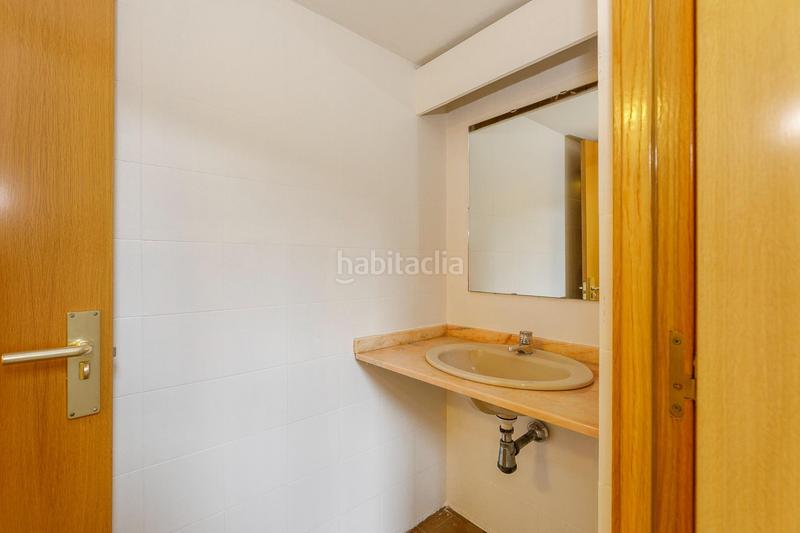 Foto e0629680-21c0-4674-92b5-d789d5a0e750. Piso en gran via de colon 29 piso 297 m2 en gran via en Granada
