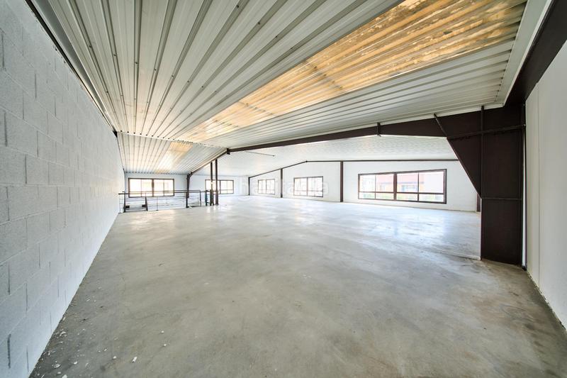 Foto f45d8ff5-991a-4684-8384-4e242f38d1b9. Alquiler nave industrial en calle de almuñécar 221 nave en alquiler en juncaril en Albolote