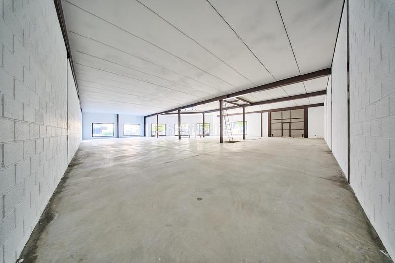 Foto 15ce5a86-9beb-4b80-9243-d58f2187836a. Alquiler nave industrial en calle de almuñécar 221 nave en juncaril haciendo esquina en Albolote