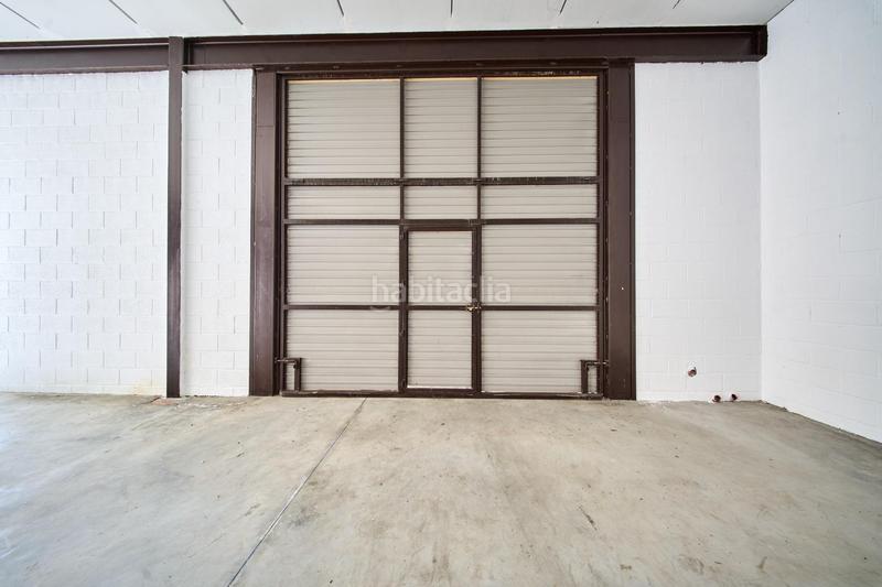 Foto 4e3f8e72-38ec-4a29-ab82-76192935e046. Alquiler nave industrial en calle de almuñécar 221 nave en juncaril haciendo esquina en Albolote