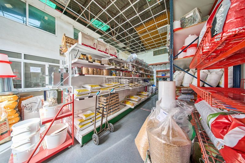 Foto f9ec857f-ffb0-44a9-97bb-a9c6ff391437. Nau industrial a Atarfe