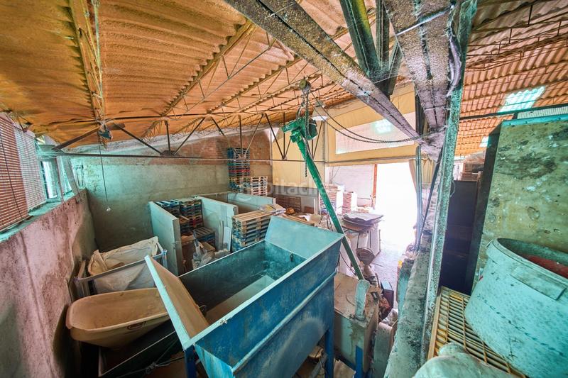 Foto 4fc13d0e-1b33-4c84-bae3-b78d3ad8ecf6. Fabrikhalle in Atarfe