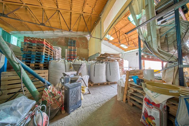 Foto 77dcd58a-bdf5-465c-9af4-1501d390f333. Fabrikhalle in Atarfe