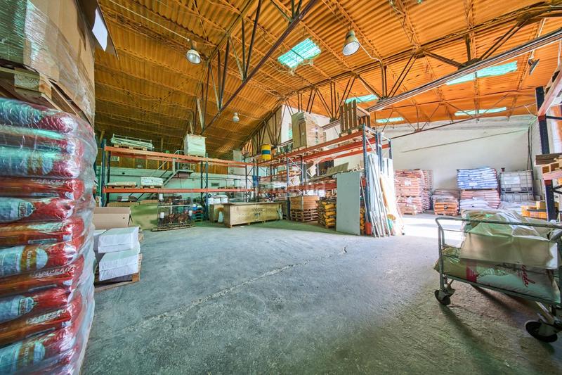 Foto 8276516a-b1db-4417-89c9-56a5ccc8962d. Fabrikhalle in Atarfe