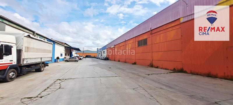 Foto fc08f8f8-4798-4c8b-b032-7cd12b166a28. Fabrikhalle in Atarfe