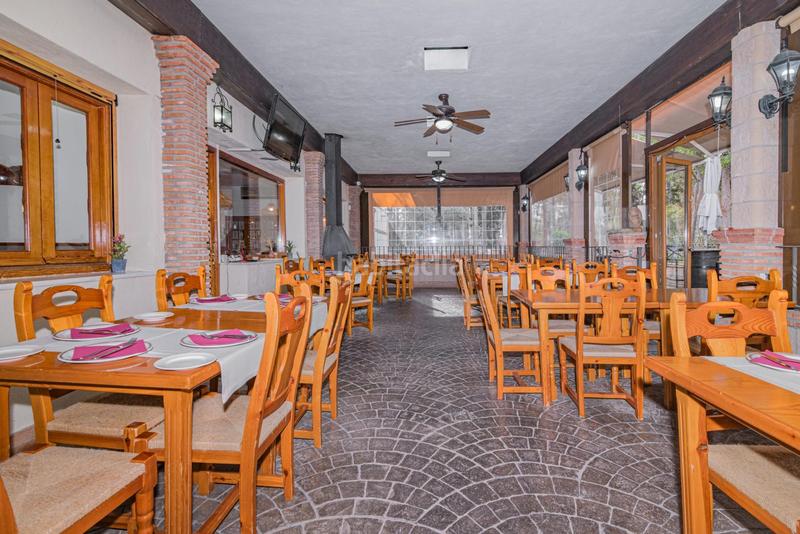 Foto 6ac884f1-2741-4118-8b86-a48799ef3640. Local comercial negocio en venta para grandes eventos y exclusivo restaurante en Atarfe