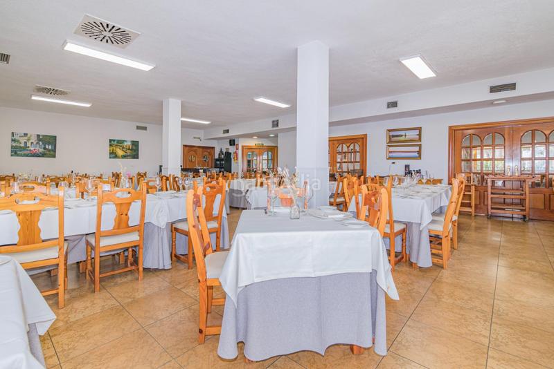 Foto a0403c83-0935-4000-a0bb-e85b605f7d70. Local comercial negocio en venta para grandes eventos y exclusivo restaurante en Atarfe