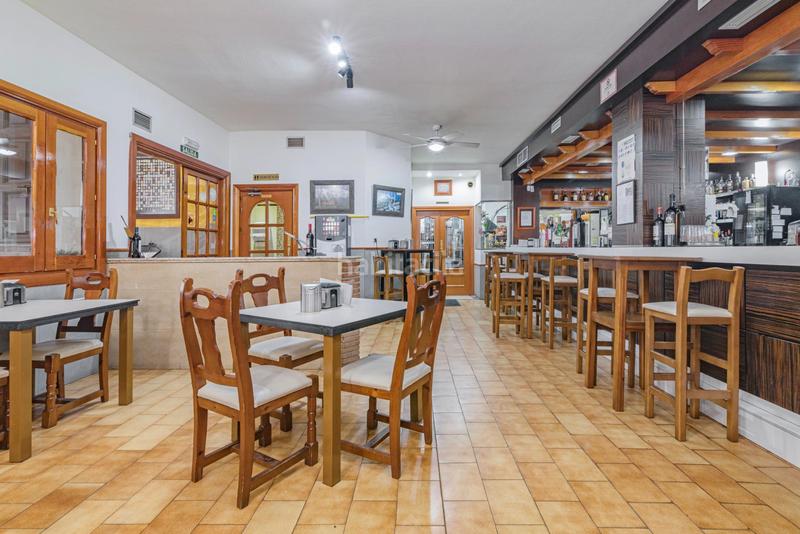 Foto d463061f-24b9-44de-bba6-4fcb0710e7e0. Local comercial negocio en venta para grandes eventos y exclusivo restaurante en Atarfe