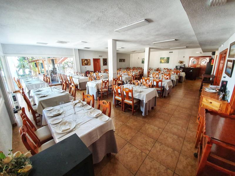 Foto d4e6128f-e35d-431e-b548-3976b20c7987. Local comercial negocio en venta para grandes eventos y exclusivo restaurante en Atarfe