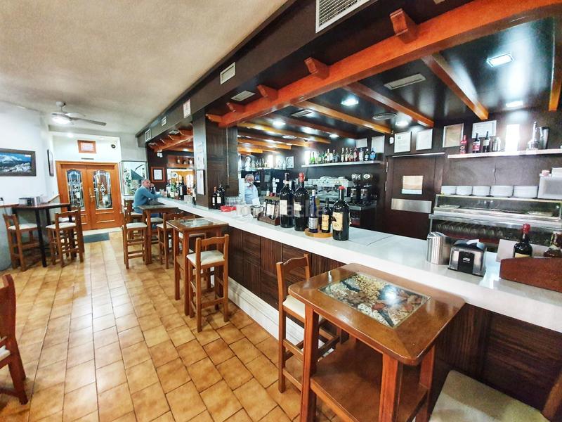 Foto ea6ed63f-b807-4225-b98d-822ab4d96c69. Local comercial negocio en venta para grandes eventos y exclusivo restaurante en Atarfe